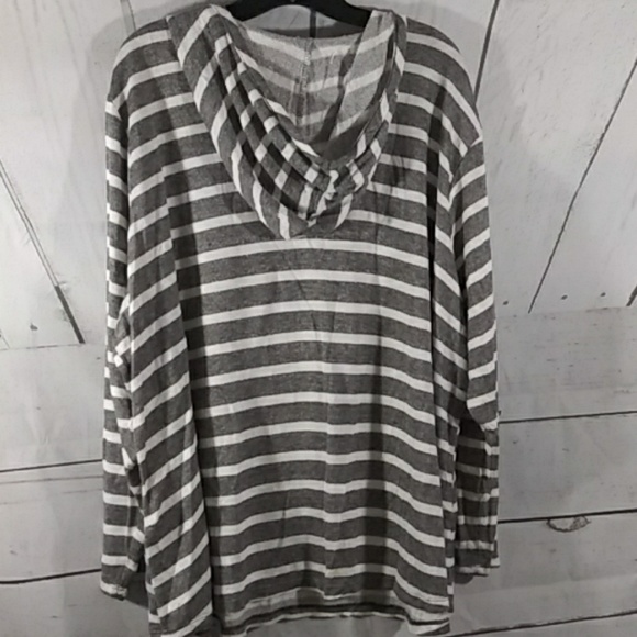 Avenue Hooded Pullover Blouse with Beading 26/28 - Picture 6 of 6